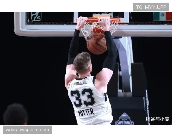 萨尔2.1盖帽护框优异 马刺新秀内线威慑力初显