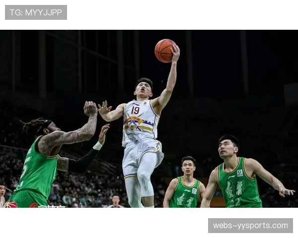 辽宁对阵上海战术分析：莫兰德篮板与古德温组织的对位